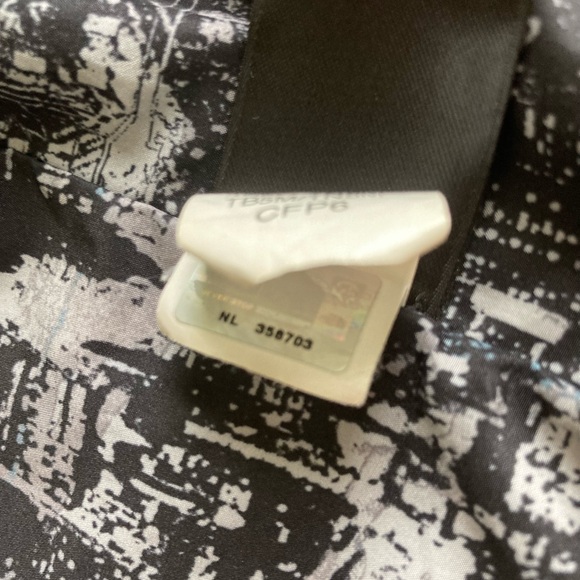 The North Face Grey Nylon Polyester Windbreak Waterproof Hood Parka Jacket Sz L - Picture 12 of 16